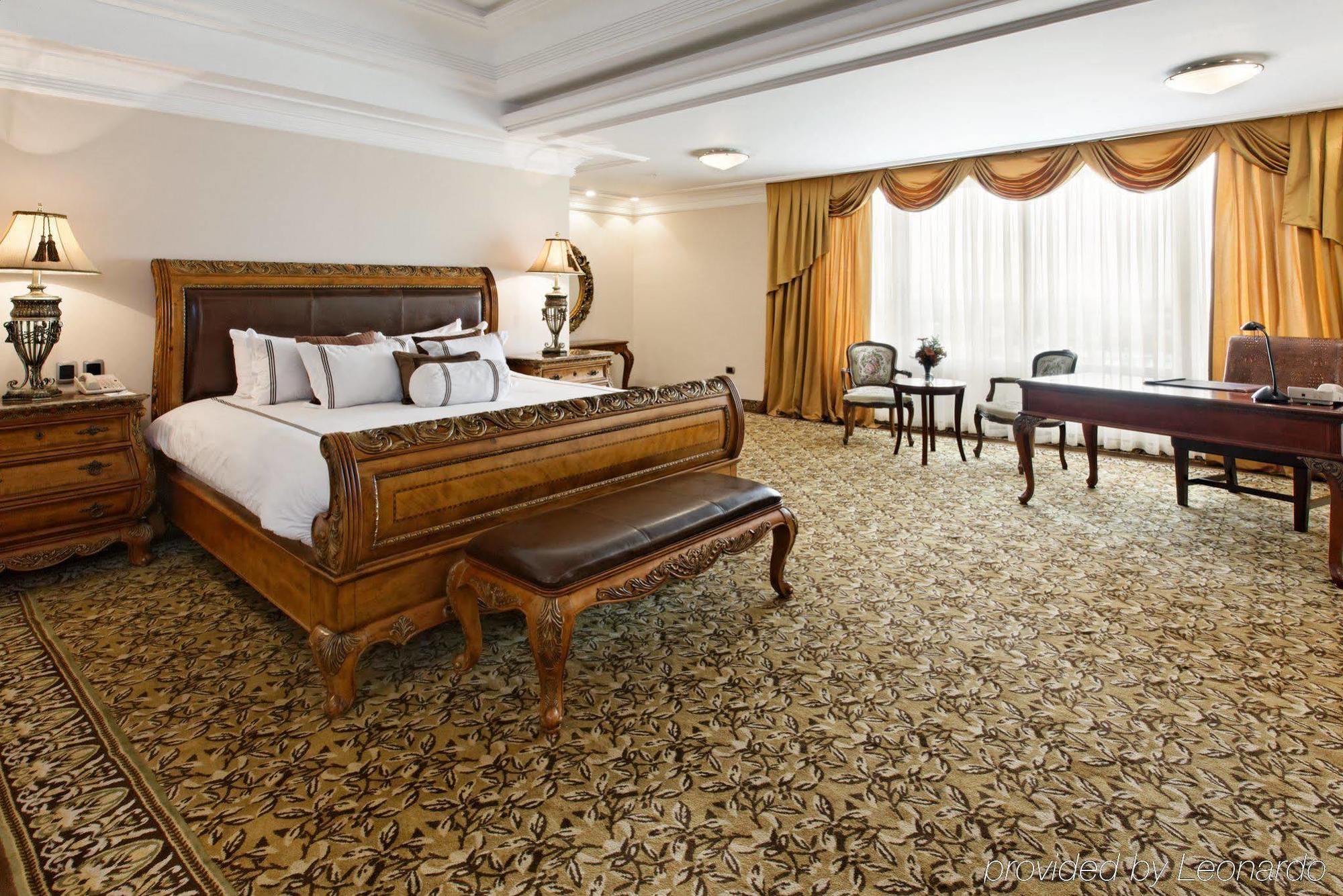 Crowne Plaza - Maruma Hotel & Casino Maracaibo Room photo